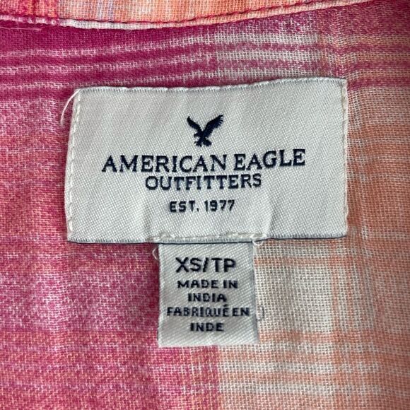 American Eagle Outfitters Sleeveless Button Down Shirt Size XS EUC - Picture 6 of 7